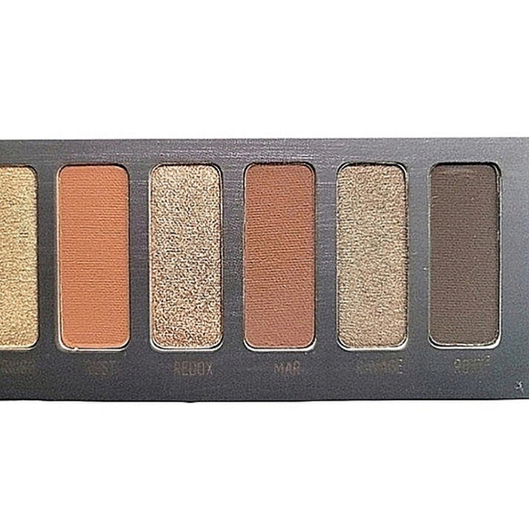 NWOT Melt Rust Eyeshadow Palette - Picture 4 of 11